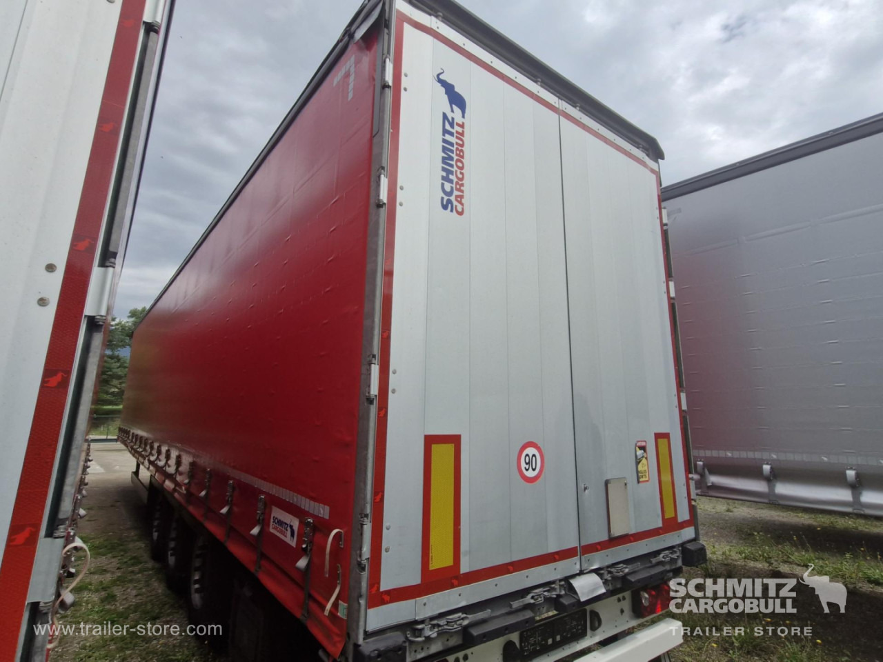 SCHMITZ Curtainsider Varios - Тентований напівпричіп: фото 2 SCHMITZ Curtainsider Varios - Тентований напівпричіп: фото 2