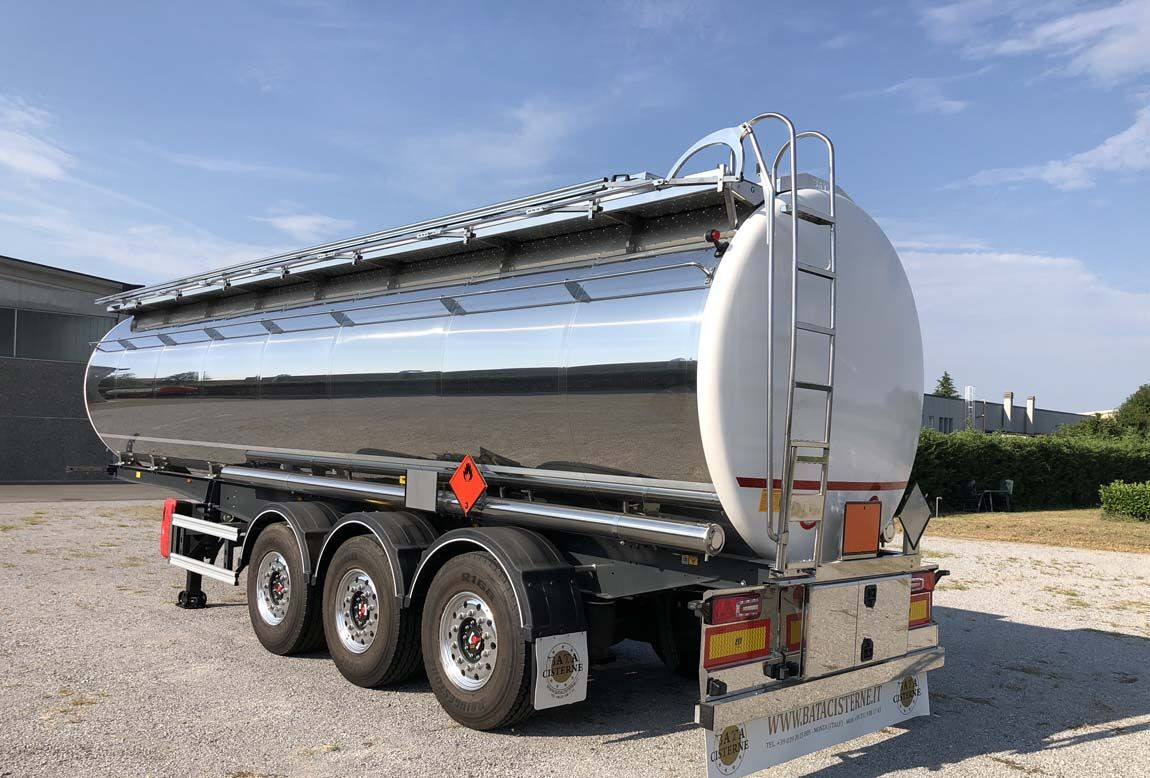 Bata CISTERNA MODELLO CHIMICA L4BH 33.000LT NUOVA - Напівпричіп цистерна: фото 2 Bata CISTERNA MODELLO CHIMICA L4BH 33.000LT NUOVA - Напівпричіп цистерна: фото 2