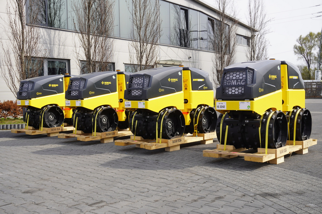 BOMAG BMP 8500 brand-new trench roller / Remote Control / 4 units - Міні коток: фото 1 BOMAG BMP 8500 brand-new trench roller / Remote Control / 4 units - Міні коток: фото 1