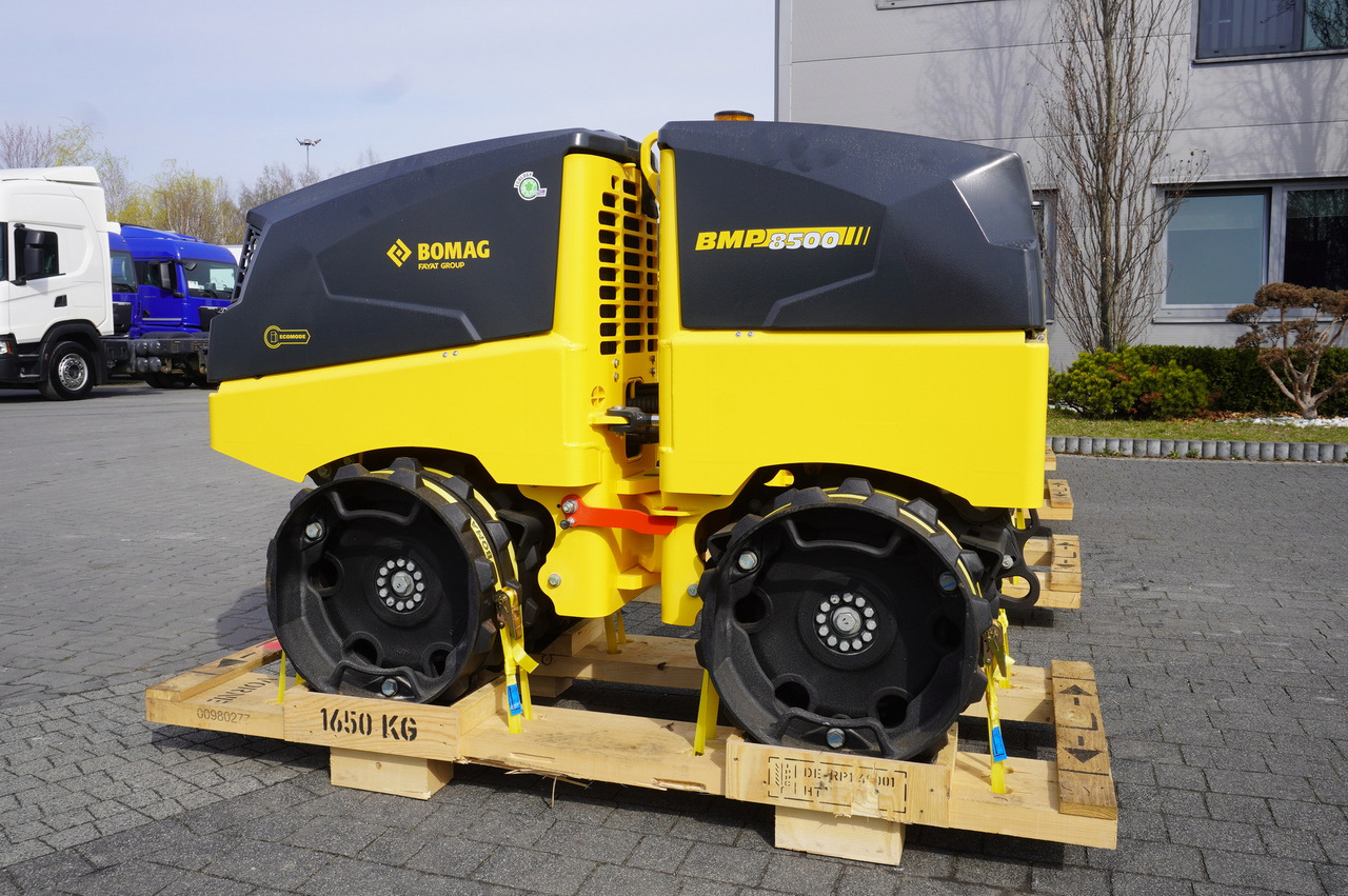 BOMAG BMP 8500 brand-new trench roller / Remote Control / 4 units - Дорожній каток: фото 5 BOMAG BMP 8500 brand-new trench roller / Remote Control / 4 units - Дорожній каток: фото 5