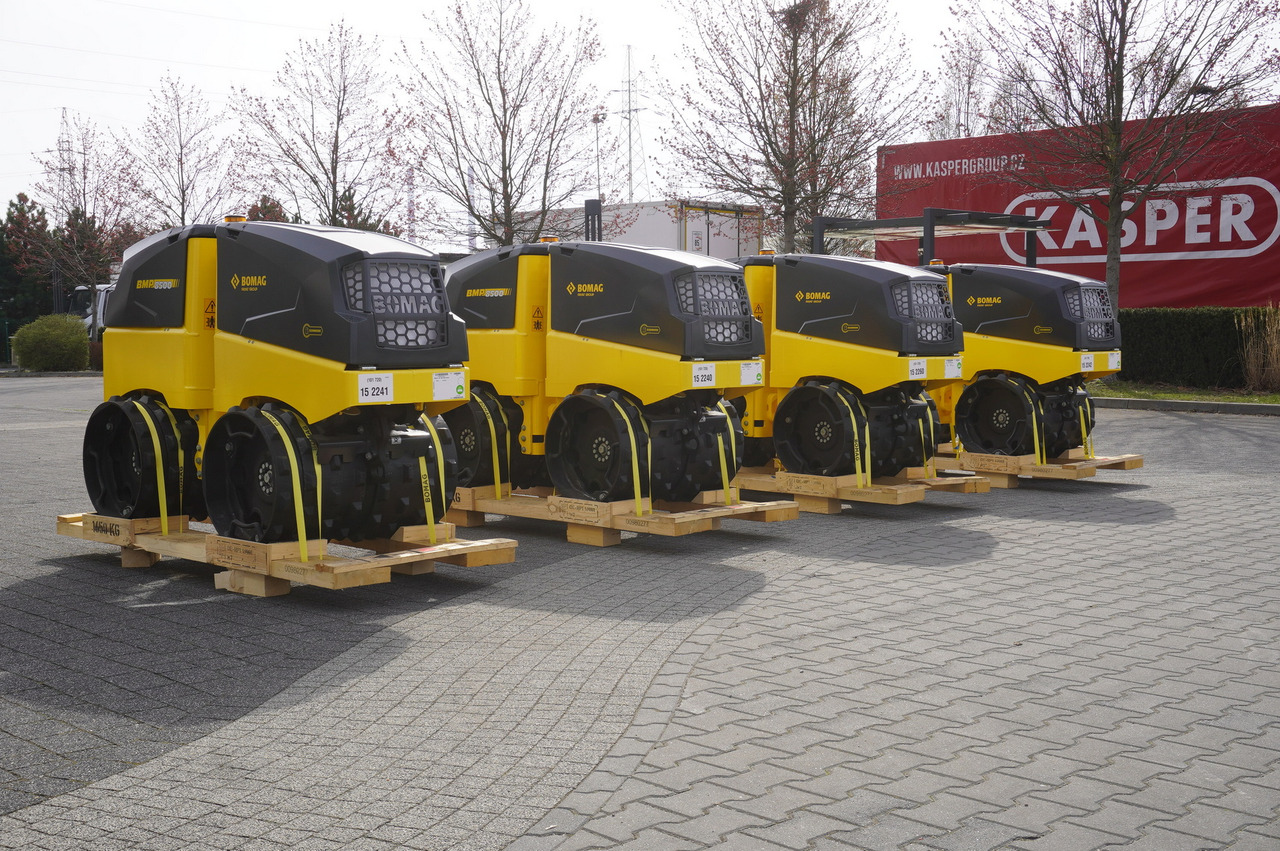 BOMAG BMP 8500 brand-new trench roller / Remote Control / 4 units - Міні коток: фото 3 BOMAG BMP 8500 brand-new trench roller / Remote Control / 4 units - Міні коток: фото 3