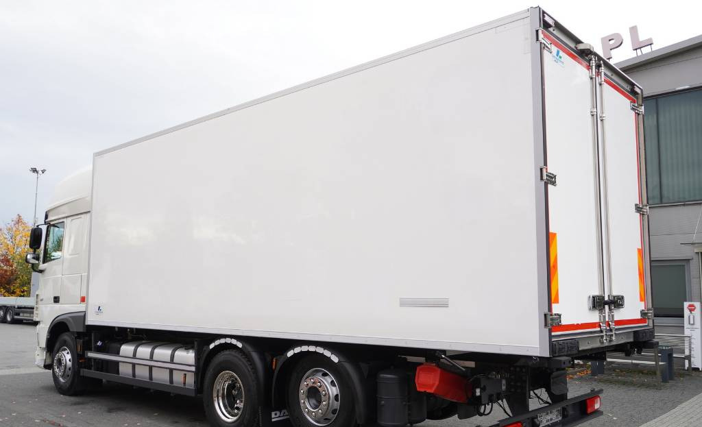 DAF XF 450 6×2 E6 / Refrigerator Lacapitaine / ATP/FRC to 2027 / 18 pallets - Рефрижератор вантажівка: фото 5 DAF XF 450 6×2 E6 / Refrigerator Lacapitaine / ATP/FRC to 2027 / 18 pallets - Рефрижератор вантажівка: фото 5