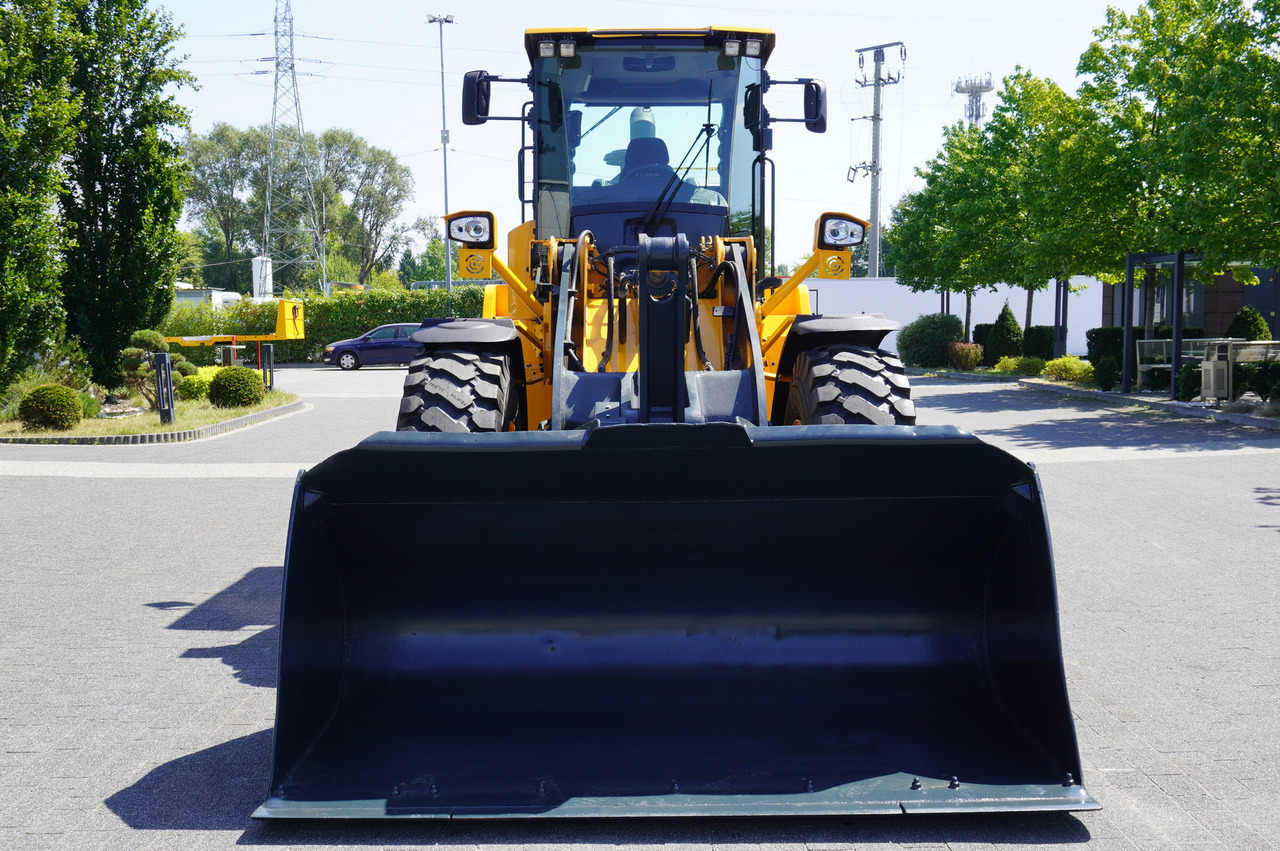 HYUNDAI HL940A articulated loader / year 2021 / weight 13.5t year of production 2021 - Колісний навантажувач: фото 5 HYUNDAI HL940A articulated loader / year 2021 / weight 13.5t year of production 2021 - Колісний навантажувач: фото 5