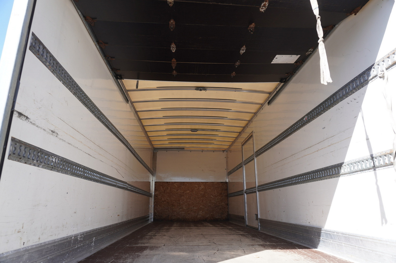 IVECO Eurocargo 120-190 / 160 thousand km !!! / Box 18 EPAL / Dhollandia lift 1500 kg - Вантажівка з закритим кузовом: фото 5 IVECO Eurocargo 120-190 / 160 thousand km !!! / Box 18 EPAL / Dhollandia lift 1500 kg - Вантажівка з закритим кузовом: фото 5