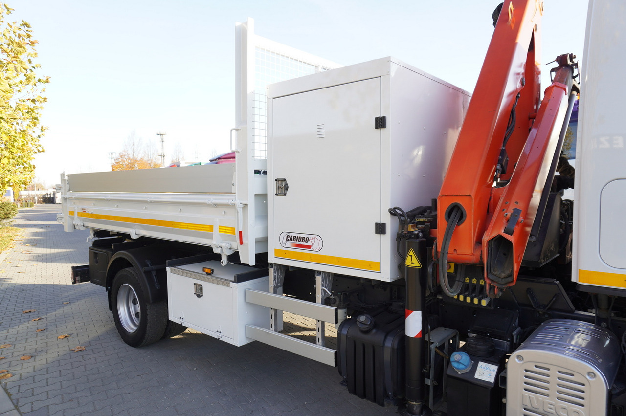 Бортова вантажівка/ Платформа, Вантажівка з маніпулятором IVECO Eurocargo 120E18 Crane Palfinger / 3-way tipper / sleeper cab: фото 22