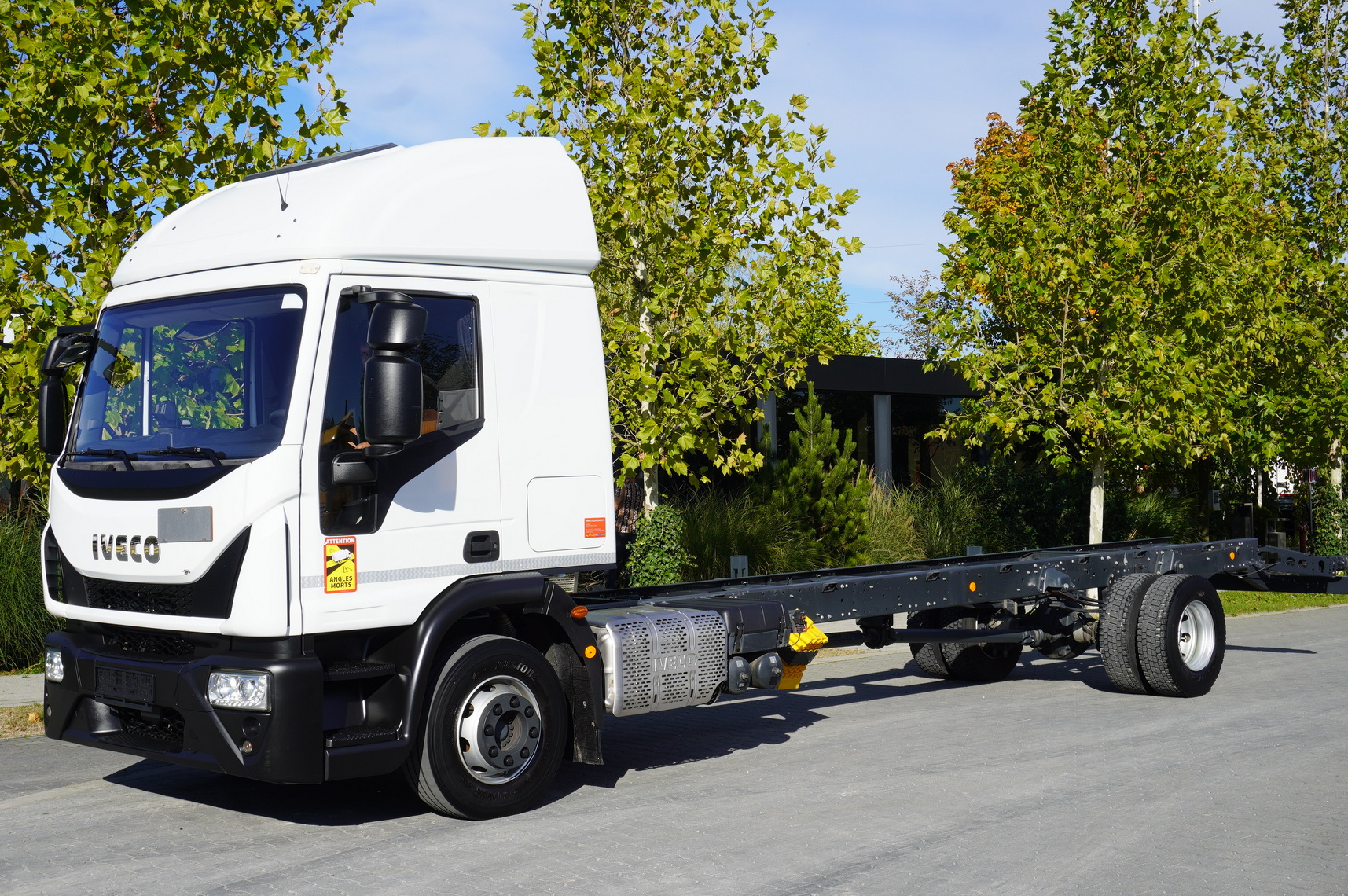 IVECO Eurocargo 140e19 4×2 E6 Glob / ADR / frame 8,1m - Вантажівка шасі: фото 1 IVECO Eurocargo 140e19 4×2 E6 Glob / ADR / frame 8,1m - Вантажівка шасі: фото 1