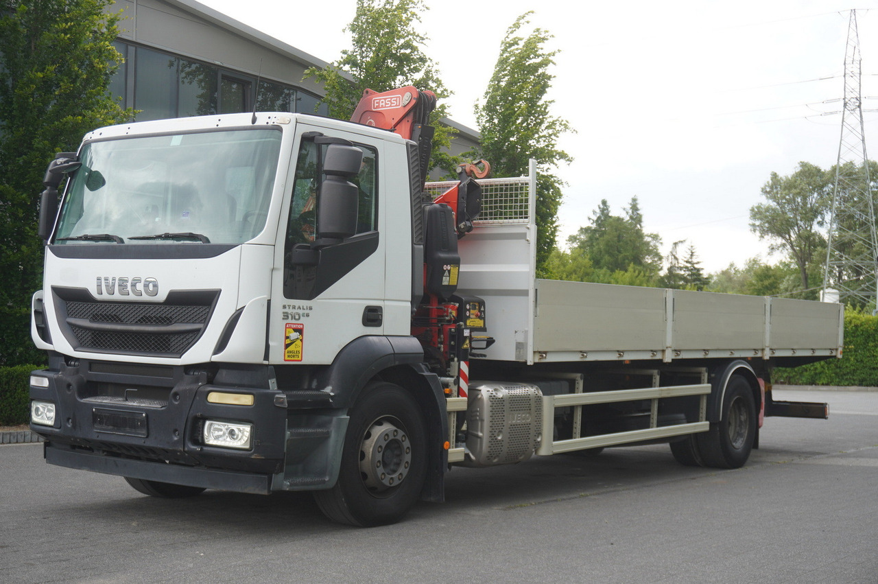 IVECO STRALIS 19.310 E6 / Flatbed 19 EPAL / FASSI F135 / 225 MTH! / 5.7  T - Вантажівка з маніпулятором, Вантажівка з маніпулятором: фото 3 IVECO STRALIS 19.310 E6 / Flatbed 19 EPAL / FASSI F135 / 225 MTH! / 5.7  T - Вантажівка з маніпулятором, Вантажівка з маніпулятором: фото 3