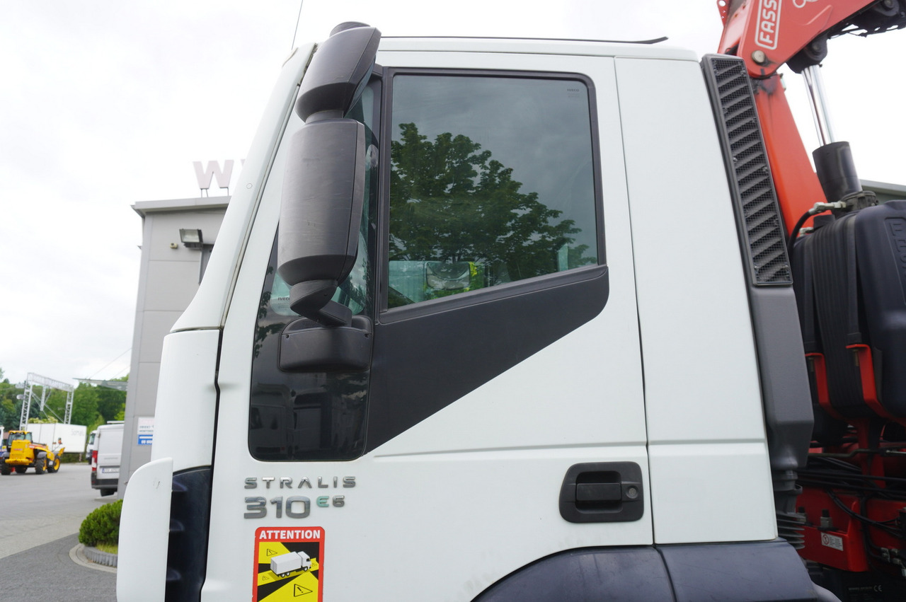 Бортова вантажівка/ Платформа, Вантажівка з маніпулятором IVECO STRALIS 19.310 E6 / Flatbed 19 EPAL / FASSI F135 / 225 MTH! / 5.7 T: фото 18