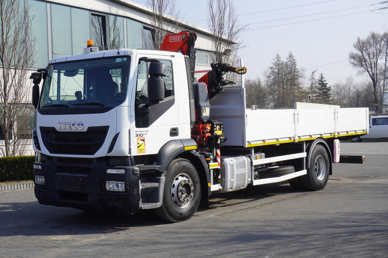 IVECO STRALIS 310 E6 / HDS FASSI 155 6.2 T / 250 thousand km - Бортова вантажівка/ Платформа, Вантажівка з маніпулятором: фото 2 IVECO STRALIS 310 E6 / HDS FASSI 155 6.2 T / 250 thousand km - Бортова вантажівка/ Платформа, Вантажівка з маніпулятором: фото 2