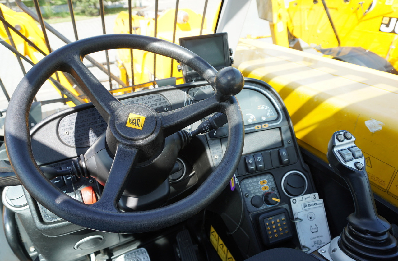 JCB 540-200 Telescopic Loader / 20 m reach / joystick / 2 units - Телескопічний фронтальний навантажувач: фото 4 JCB 540-200 Telescopic Loader / 20 m reach / joystick / 2 units - Телескопічний фронтальний навантажувач: фото 4