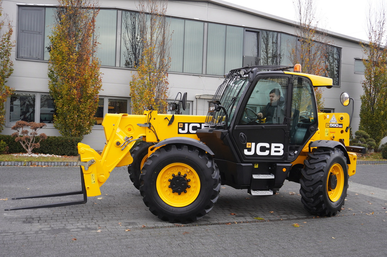 JCB 560-80 / 6 ton lifting capacity / power 146 HP - Колісний навантажувач: фото 5 JCB 560-80 / 6 ton lifting capacity / power 146 HP - Колісний навантажувач: фото 5