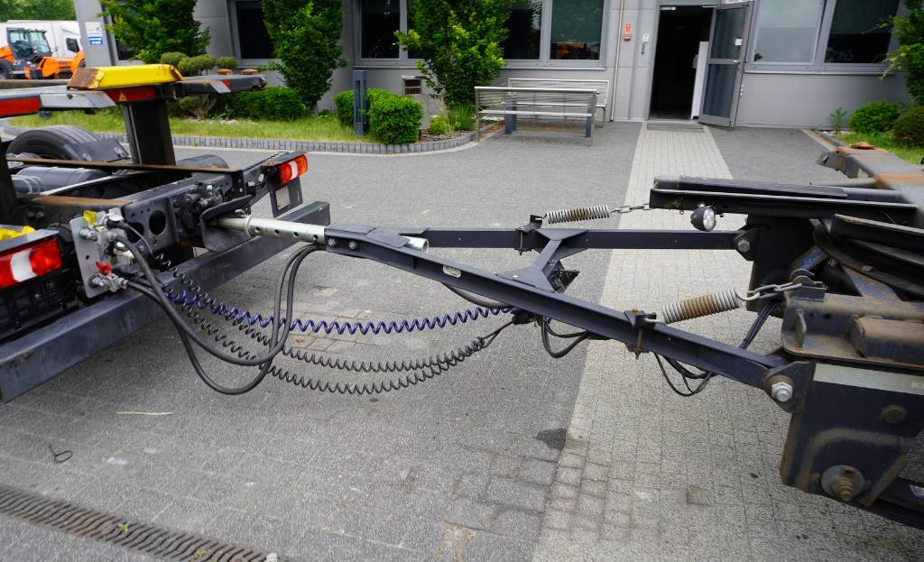 KOGEL BDF Low Deck Mega trailer - Контейнеровоз/ Змінний кузов причіп: фото 4 KOGEL BDF Low Deck Mega trailer - Контейнеровоз/ Змінний кузов причіп: фото 4