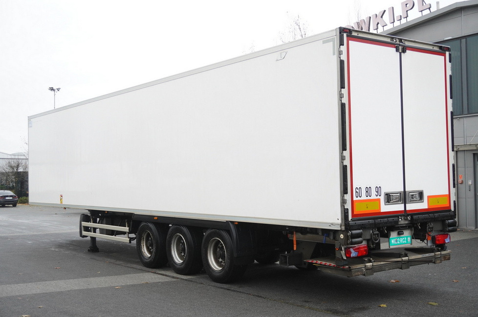 LAMBERET refrigerated semi-trailer / Carrier Vector 1550 unit - Рефрижератор напівпричіп: фото 4 LAMBERET refrigerated semi-trailer / Carrier Vector 1550 unit - Рефрижератор напівпричіп: фото 4