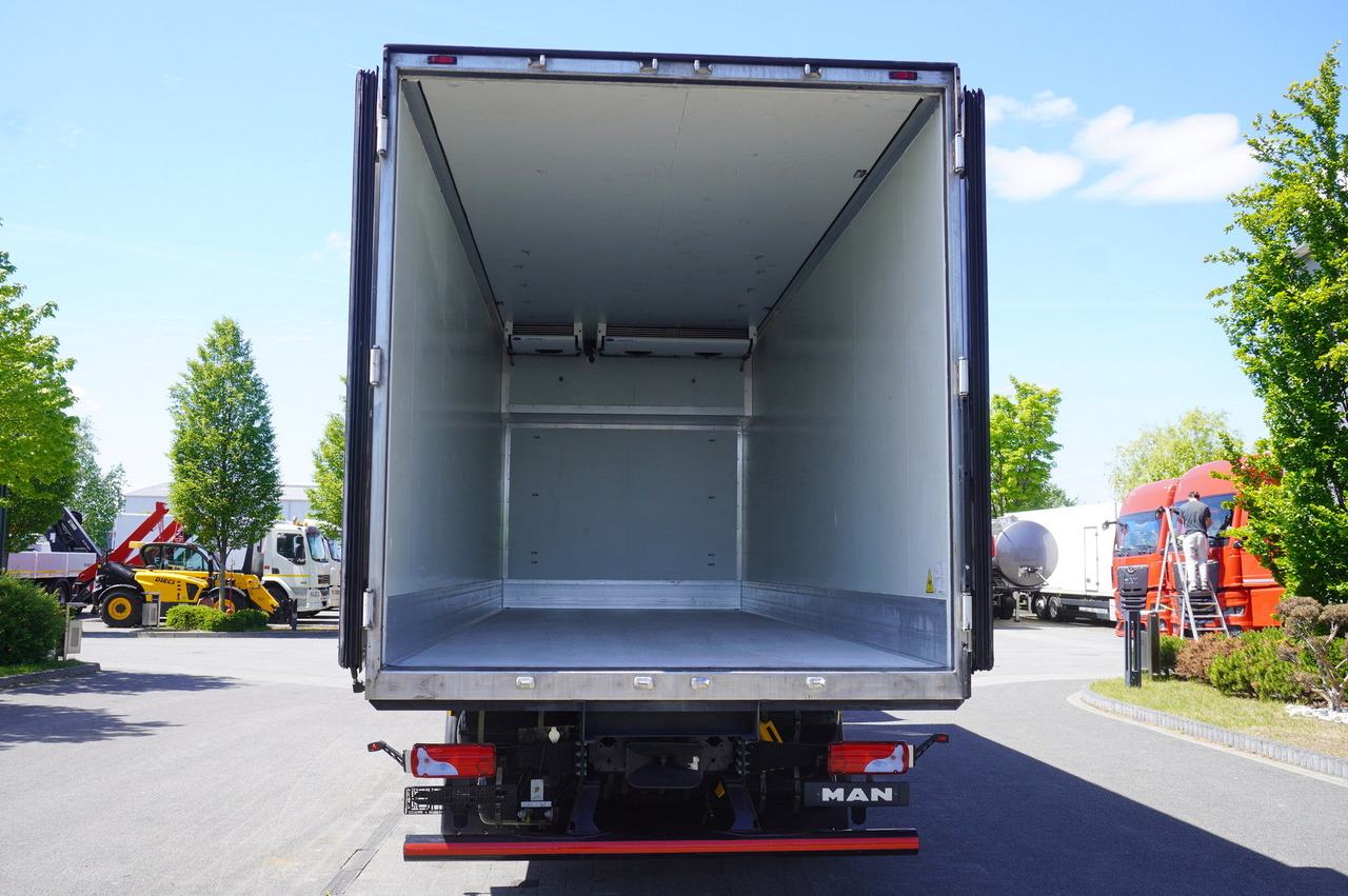 MAN GX 26.510 / 2022 / NEW Krone bitemperature refrigerated truck / Carrier Supra 850 MT / 4 units - Рефрижератор вантажівка: фото 4 MAN GX 26.510 / 2022 / NEW Krone bitemperature refrigerated truck / Carrier Supra 850 MT / 4 units - Рефрижератор вантажівка: фото 4