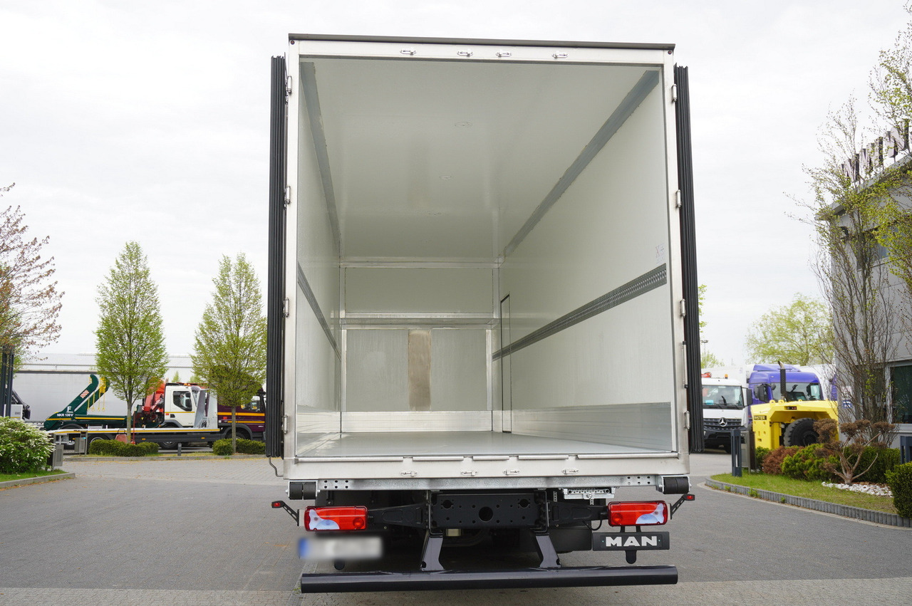 MAN New MAN TGX 26.400 / New Isotherm Plandex 23 Pallets / Warranty - Ізотермічна вантажівка: фото 4 MAN New MAN TGX 26.400 / New Isotherm Plandex 23 Pallets / Warranty - Ізотермічна вантажівка: фото 4