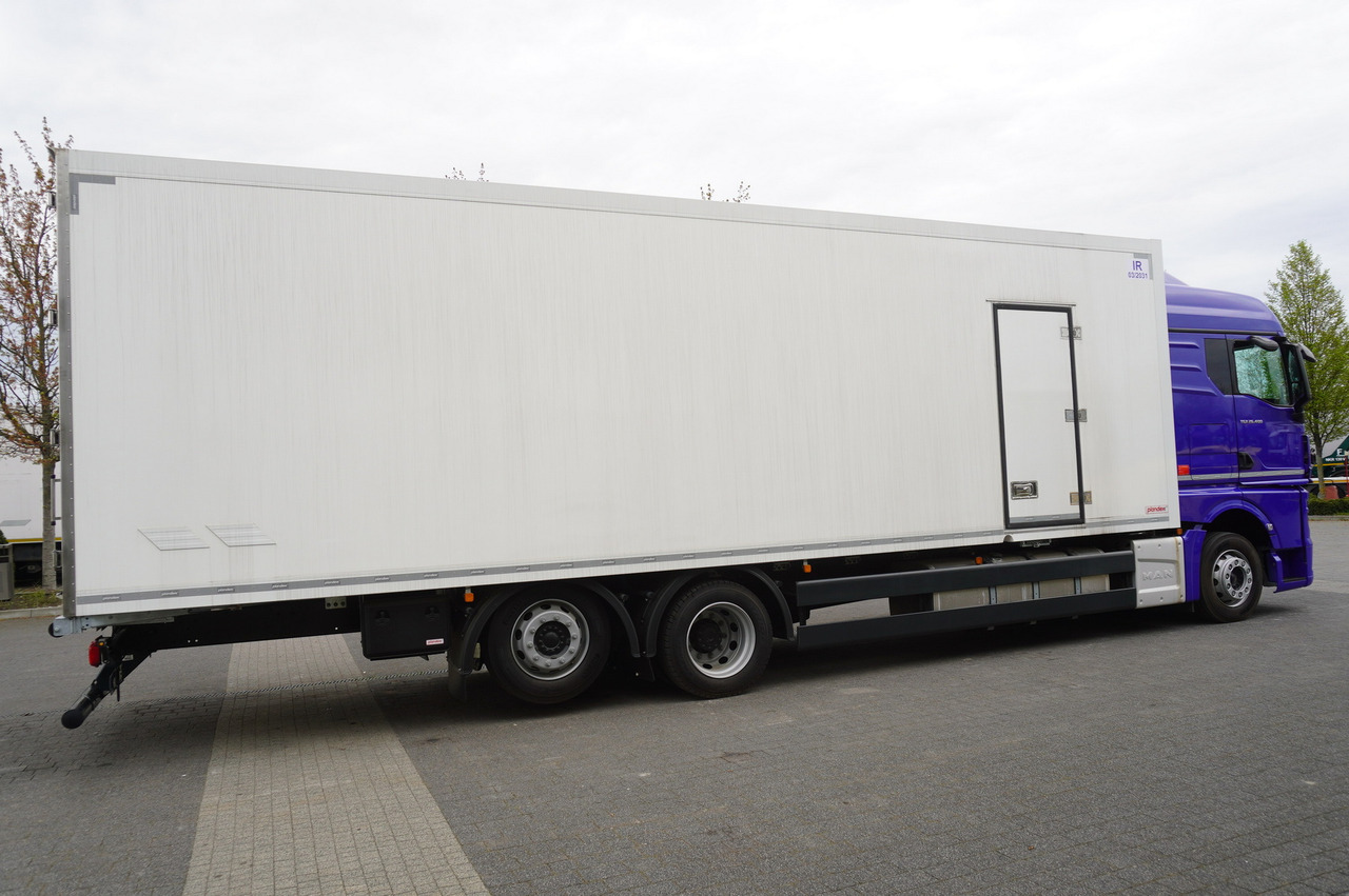 MAN New MAN TGX 26.400 / New Isotherm Plandex 23 Pallets / Warranty - Ізотермічна вантажівка: фото 2 MAN New MAN TGX 26.400 / New Isotherm Plandex 23 Pallets / Warranty - Ізотермічна вантажівка: фото 2