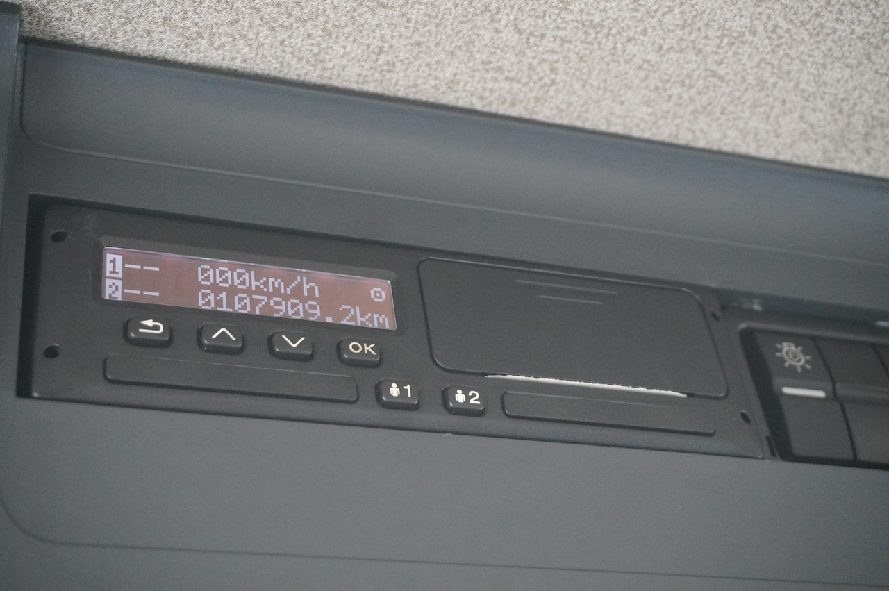 MAN TGL 12.190 / CHEREAU Refrigerator 18 PAL multitemperature / Thermoking T-1200R / 100,000 km - Рефрижератор вантажівка: фото 2 MAN TGL 12.190 / CHEREAU Refrigerator 18 PAL multitemperature / Thermoking T-1200R / 100,000 km - Рефрижератор вантажівка: фото 2