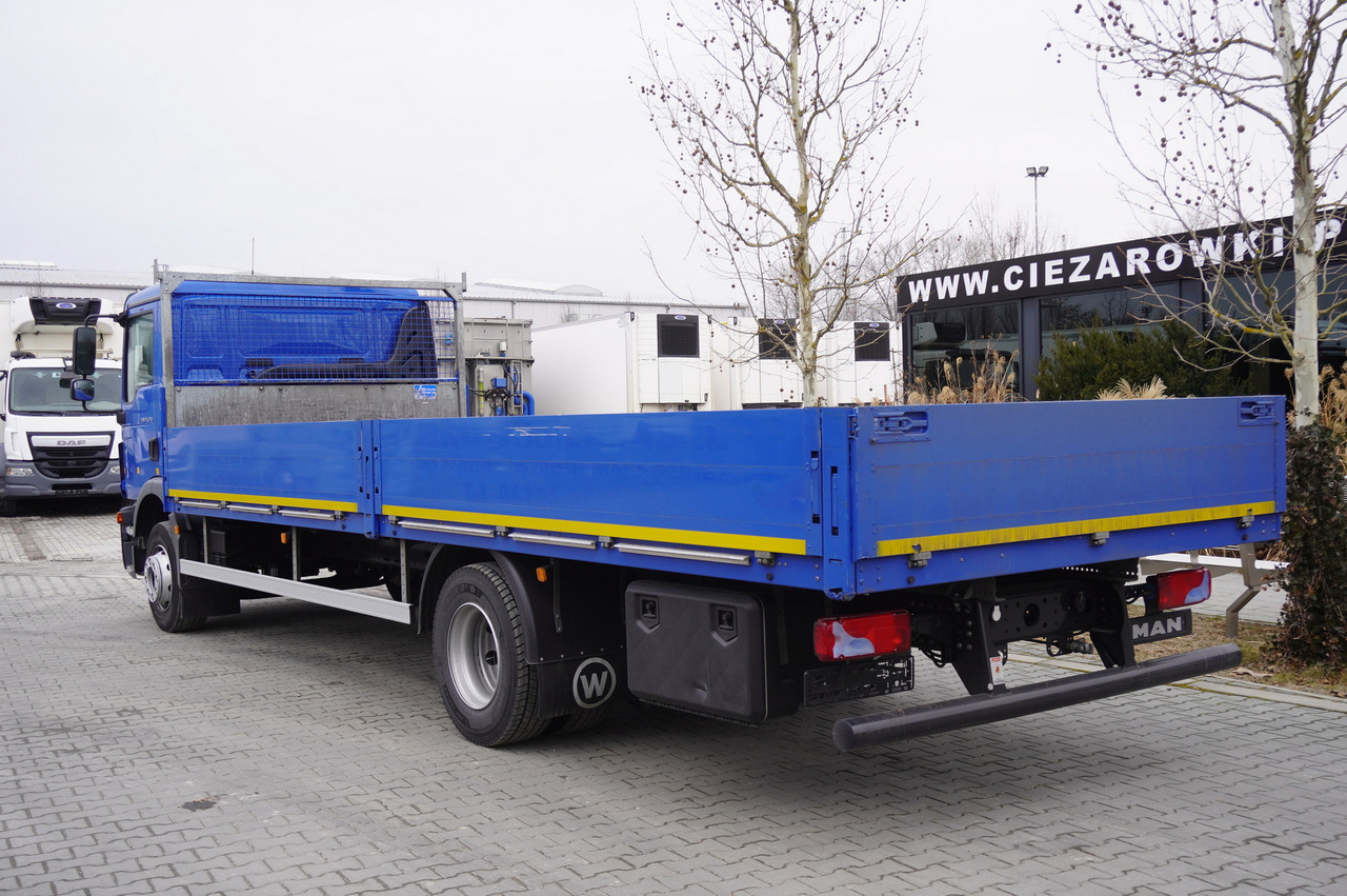 MAN TGM 15.250 / 160,000 km! / 2021 / Flatbed 18 EPAL / 8.8 t capacity - Бортова вантажівка/ Платформа: фото 3 MAN TGM 15.250 / 160,000 km! / 2021 / Flatbed 18 EPAL / 8.8 t capacity - Бортова вантажівка/ Платформа: фото 3
