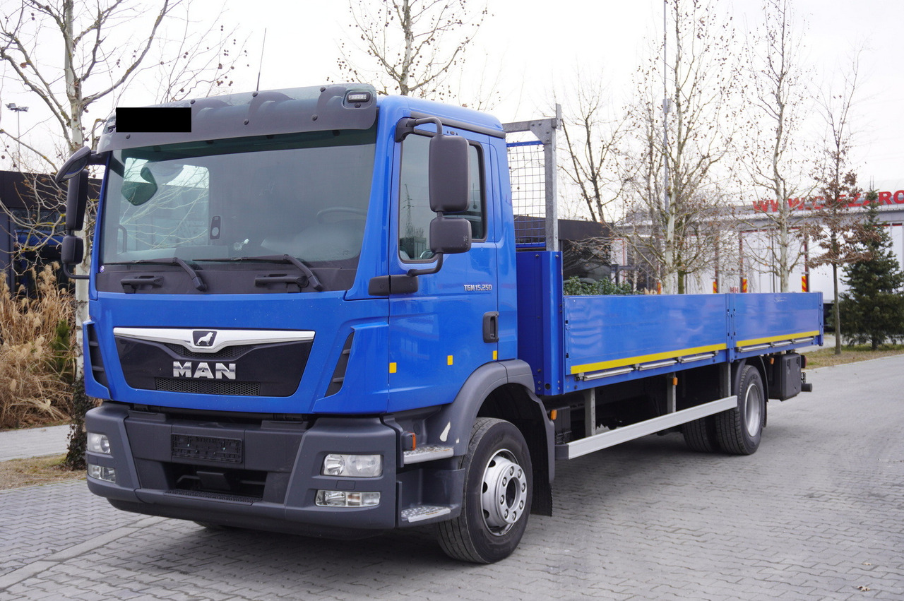 MAN TGM 15.250 / 160,000 km! / 2021 / Flatbed 18 EPAL / 8.8 t capacity - Бортова вантажівка/ Платформа: фото 1 MAN TGM 15.250 / 160,000 km! / 2021 / Flatbed 18 EPAL / 8.8 t capacity - Бортова вантажівка/ Платформа: фото 1