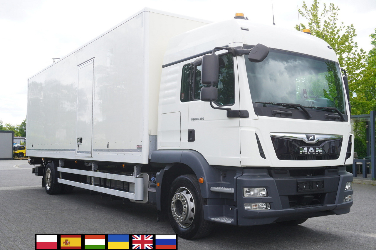 MAN TGM 18.320 / 21 EPAL box / 180 tho. km / Dhollandia 2500 kg / sleeping cab - Вантажівка з закритим кузовом: фото 1 MAN TGM 18.320 / 21 EPAL box / 180 tho. km / Dhollandia 2500 kg / sleeping cab - Вантажівка з закритим кузовом: фото 1