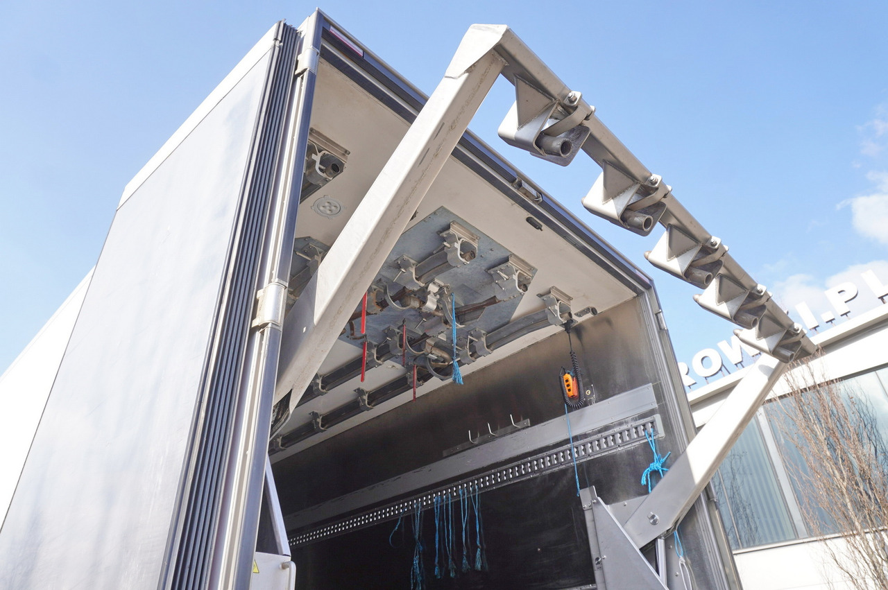 MAN TGM 18.320 / CHEREAU meat hook refrigerator / Carcass elevator - Рефрижератор вантажівка: фото 4 MAN TGM 18.320 / CHEREAU meat hook refrigerator / Carcass elevator - Рефрижератор вантажівка: фото 4
