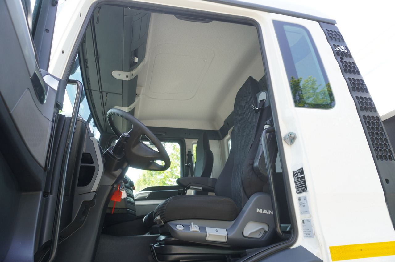 Бортова вантажівка/ Платформа, Вантажівка з маніпулятором MAN TGS 26.360 Flatbed / Fassi F175 7.7 T / steered 3rd axle: фото 21 Бортова вантажівка/ Платформа, Вантажівка з маніпулятором MAN TGS 26.360 Flatbed / Fassi F175 7.7 T / steered 3rd axle: фото 21