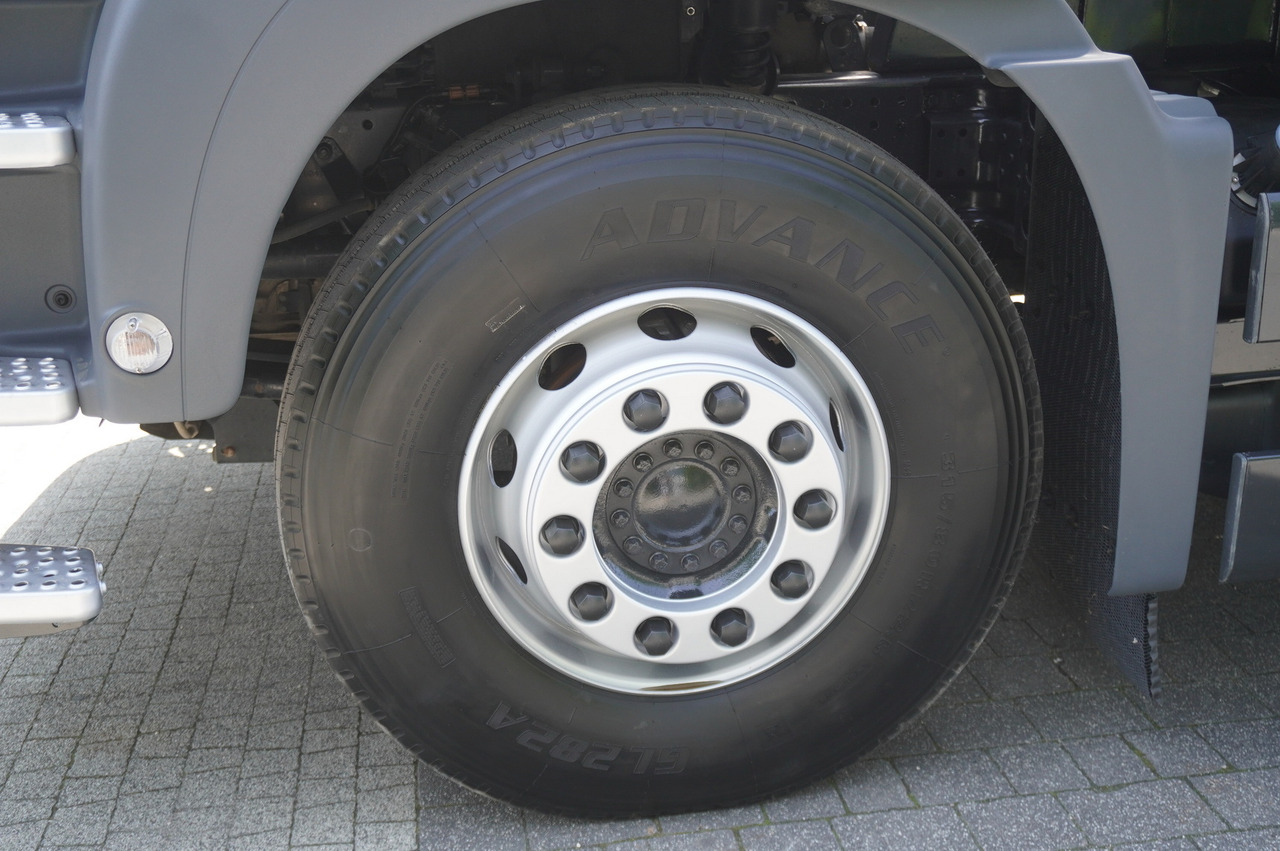 Бортова вантажівка/ Платформа, Вантажівка з маніпулятором MAN TGS 26.360 Flatbed / Fassi F175 7.7 T / steered 3rd axle: фото 18 Бортова вантажівка/ Платформа, Вантажівка з маніпулятором MAN TGS 26.360 Flatbed / Fassi F175 7.7 T / steered 3rd axle: фото 18