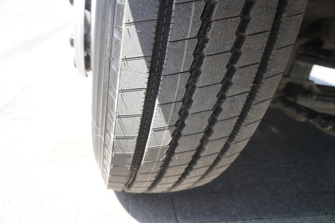 Бортова вантажівка/ Платформа, Вантажівка з маніпулятором MAN TGS 26.360 Flatbed / Fassi F175 7.7 T / steered 3rd axle: фото 16 Бортова вантажівка/ Платформа, Вантажівка з маніпулятором MAN TGS 26.360 Flatbed / Fassi F175 7.7 T / steered 3rd axle: фото 16