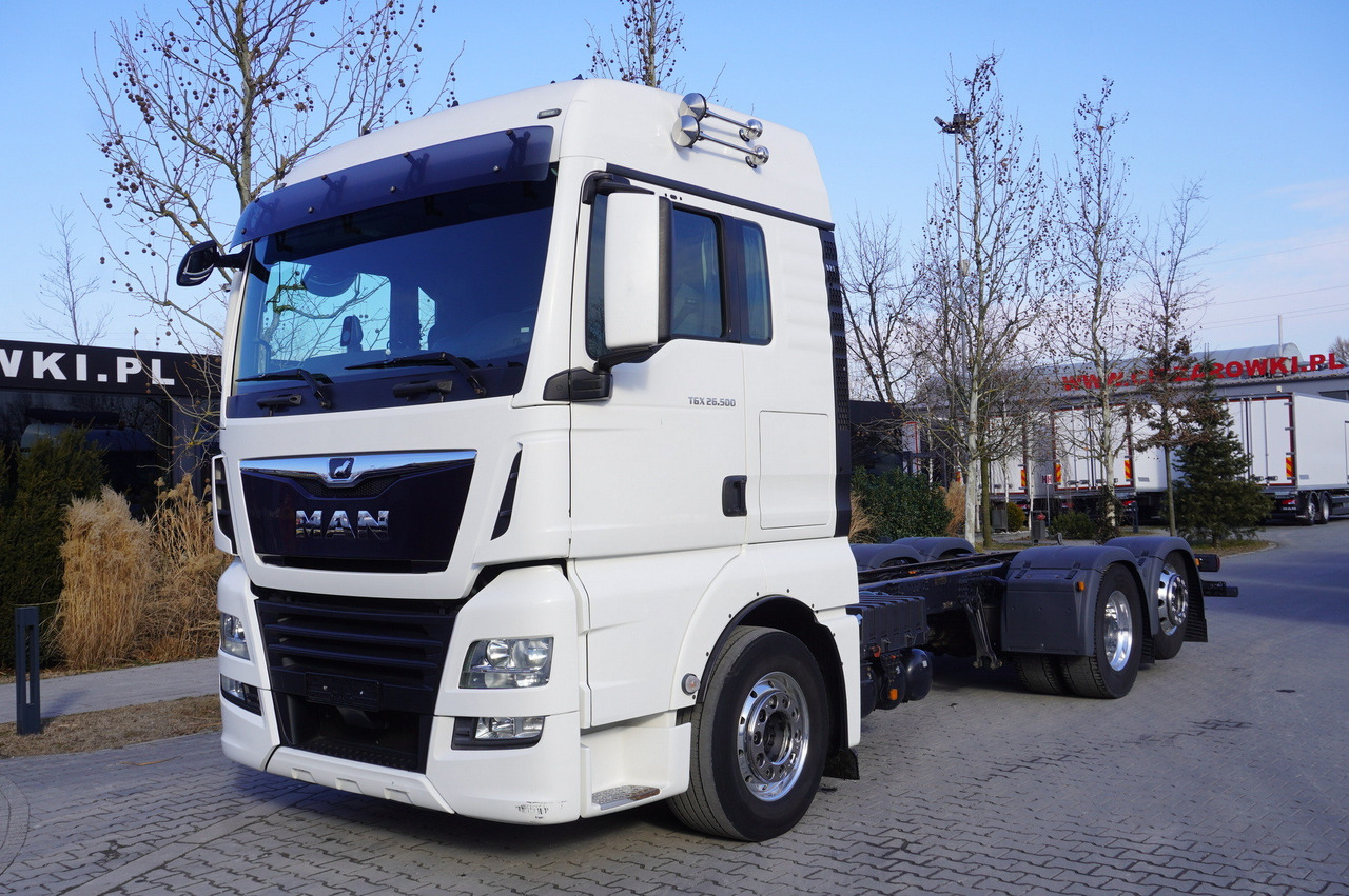 MAN TGX 26,500 / 500 HP / steering 3rd axle / 20 t cap. / Chassis 6.5 m - Вантажівка шасі: фото 3 MAN TGX 26,500 / 500 HP / steering 3rd axle / 20 t cap. / Chassis 6.5 m - Вантажівка шасі: фото 3