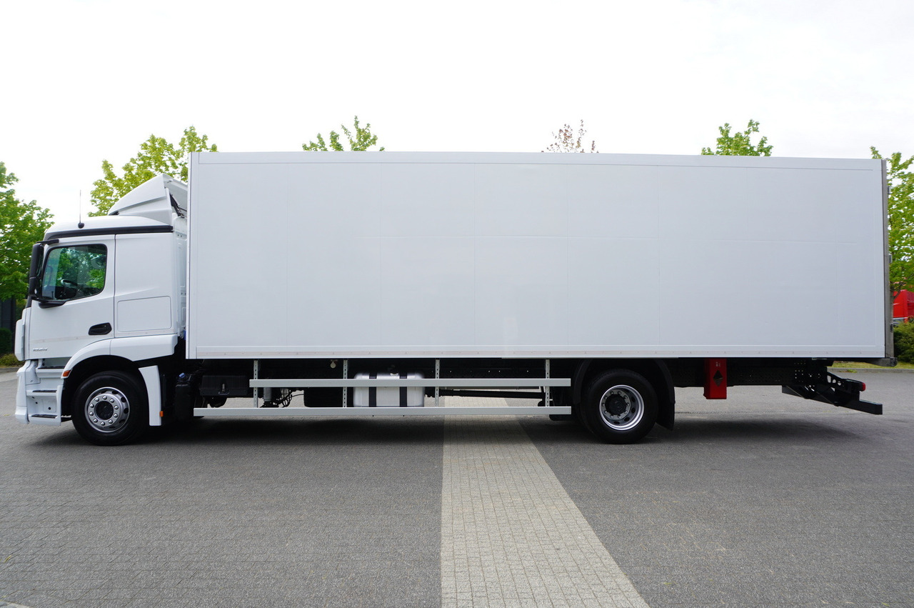 MERCEDES-BENZ Actros 1824 / Refrigerator 22 EPAL / Carrier Supra 850 / Sleeping cabin - Рефрижератор вантажівка: фото 2 MERCEDES-BENZ Actros 1824 / Refrigerator 22 EPAL / Carrier Supra 850 / Sleeping cabin - Рефрижератор вантажівка: фото 2