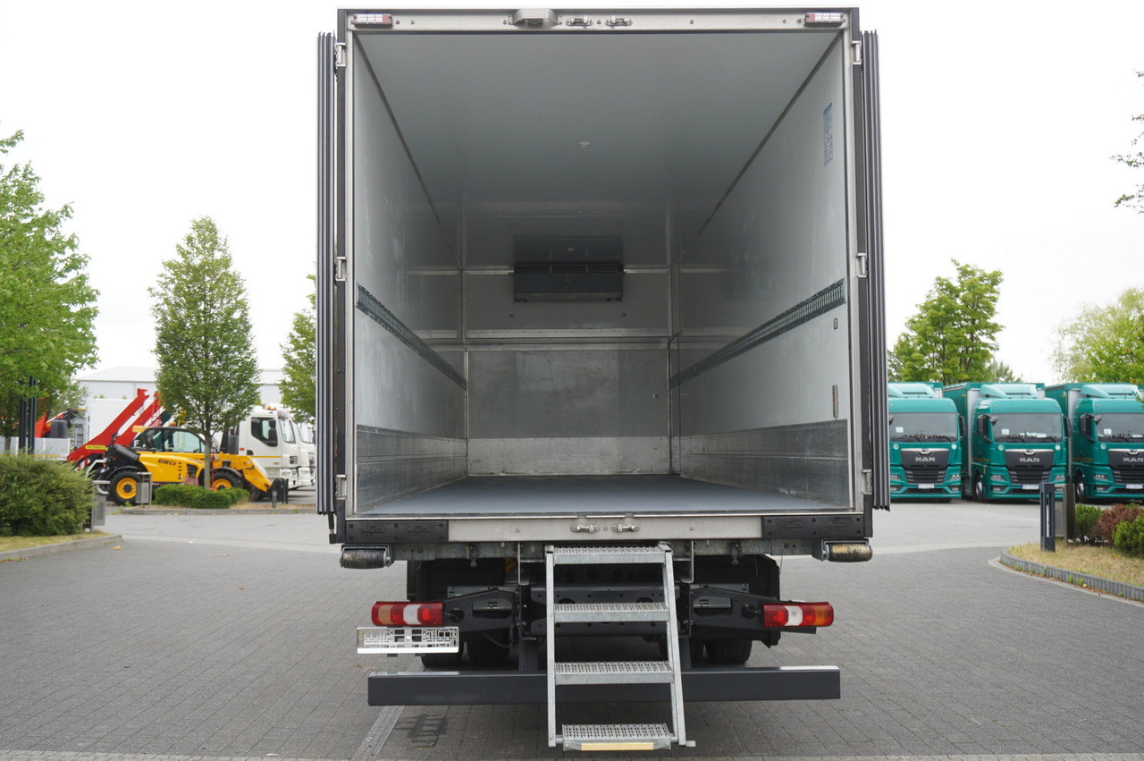 MERCEDES-BENZ Actros 1824 / Refrigerator 22 EPAL / Carrier Supra 950 / Sleeping cabin - Рефрижератор вантажівка: фото 3 MERCEDES-BENZ Actros 1824 / Refrigerator 22 EPAL / Carrier Supra 950 / Sleeping cabin - Рефрижератор вантажівка: фото 3