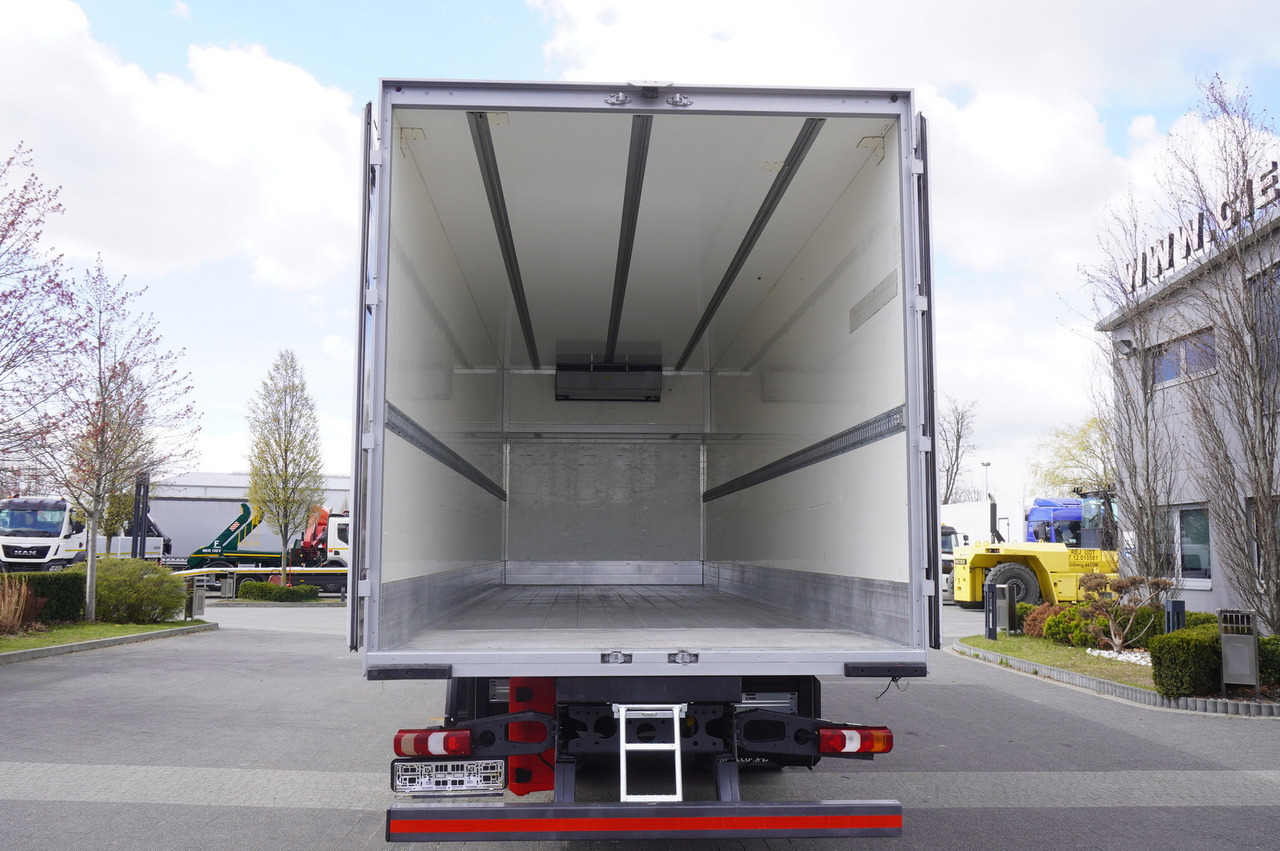 MERCEDES-BENZ Actros 1824 / Refrigerator / Carrier Supra 1250 / Sleeping cabin - Рефрижератор вантажівка: фото 4 MERCEDES-BENZ Actros 1824 / Refrigerator / Carrier Supra 1250 / Sleeping cabin - Рефрижератор вантажівка: фото 4