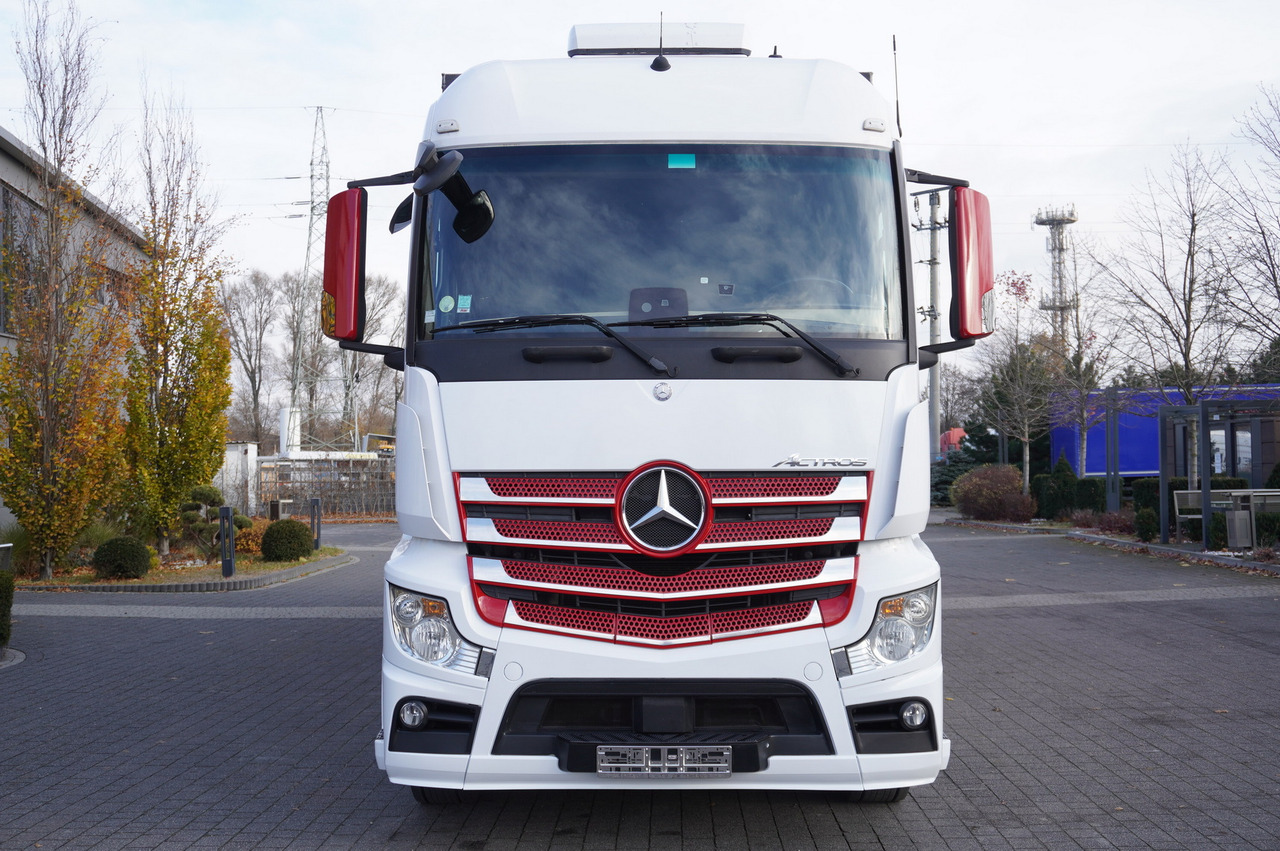 MERCEDES-BENZ Actros 1835 E6 4×2 / Curtainsider 21 pallets / tail lift 1.5t - Тентована вантажівка: фото 4 MERCEDES-BENZ Actros 1835 E6 4×2 / Curtainsider 21 pallets / tail lift 1.5t - Тентована вантажівка: фото 4