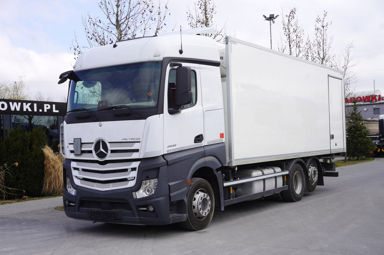 MERCEDES-BENZ Actros 2542 / GIGA cabin / Thermoking 1000R - Рефрижератор вантажівка: фото 1 MERCEDES-BENZ Actros 2542 / GIGA cabin / Thermoking 1000R - Рефрижератор вантажівка: фото 1