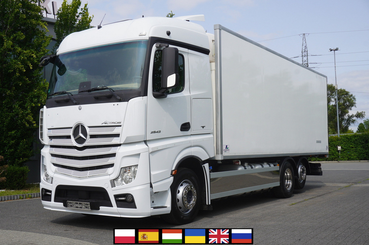 MERCEDES-BENZ Actros 2543 / Lecapitaine Refrigerator Multitemperature / Carrier Supra 950 MT - Рефрижератор вантажівка: фото 1 MERCEDES-BENZ Actros 2543 / Lecapitaine Refrigerator Multitemperature / Carrier Supra 950 MT - Рефрижератор вантажівка: фото 1