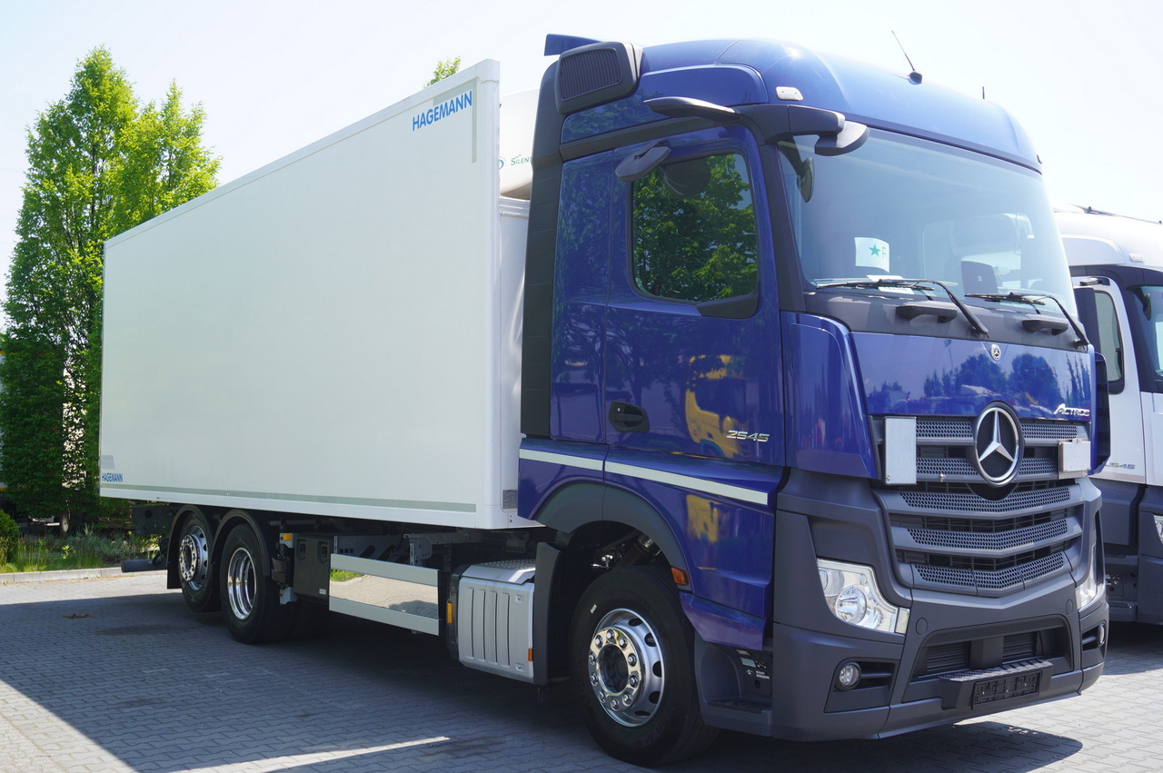 MERCEDES-BENZ Actros 2545 / 2021 / Hagemann refrigerator Multitemperature - Рефрижератор вантажівка: фото 5 MERCEDES-BENZ Actros 2545 / 2021 / Hagemann refrigerator Multitemperature - Рефрижератор вантажівка: фото 5