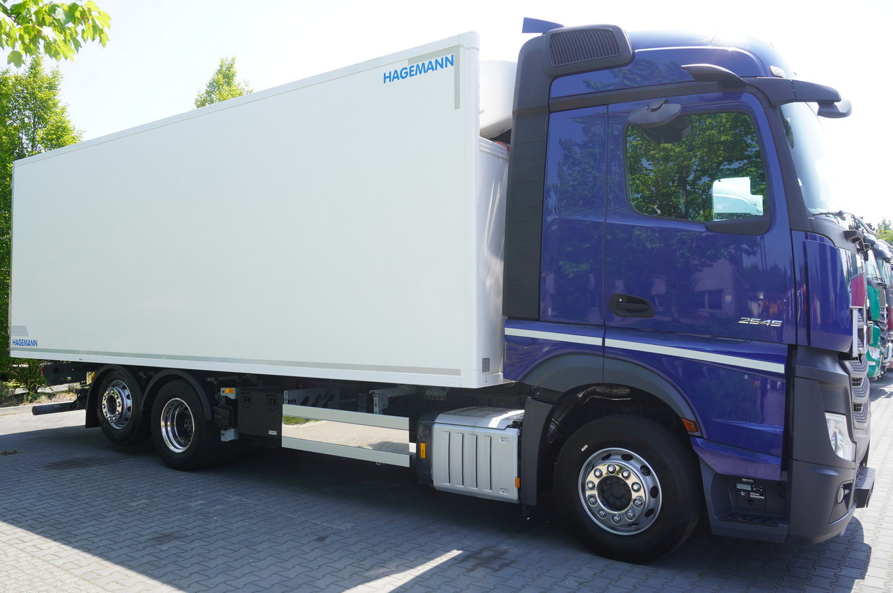 MERCEDES-BENZ Actros 2545 / 2021 / Hagemann refrigerator Multitemperature - Рефрижератор вантажівка: фото 4 MERCEDES-BENZ Actros 2545 / 2021 / Hagemann refrigerator Multitemperature - Рефрижератор вантажівка: фото 4