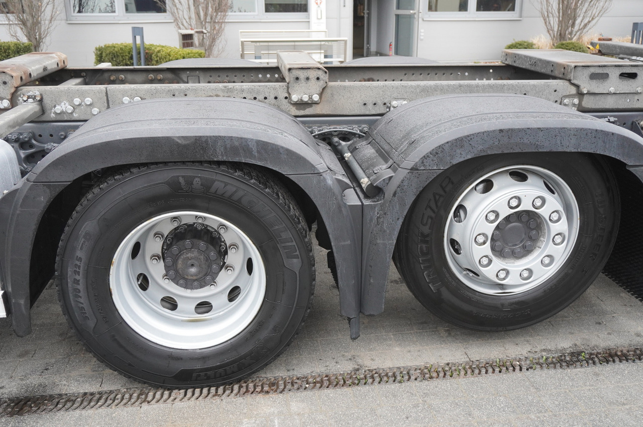 Контейнеровоз/ Змінний кузов вантажівка MERCEDES-BENZ Actros 2545 6×2 MP5 / ADR / several units: фото 12 Контейнеровоз/ Змінний кузов вантажівка MERCEDES-BENZ Actros 2545 6×2 MP5 / ADR / several units: фото 12