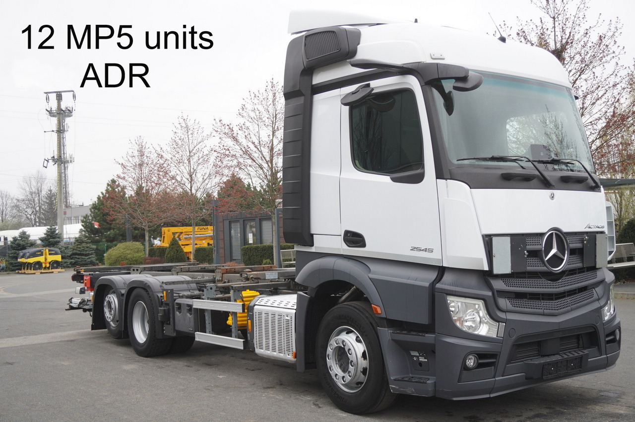MERCEDES-BENZ Actros 2545 6×2 MP5 / ADR / several units - Контейнеровоз/ Змінний кузов вантажівка: фото 1 MERCEDES-BENZ Actros 2545 6×2 MP5 / ADR / several units - Контейнеровоз/ Змінний кузов вантажівка: фото 1
