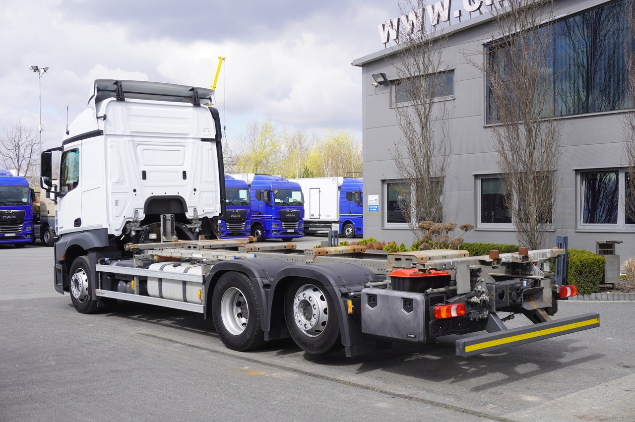 MERCEDES-BENZ Actros 2545 6×2 MP5 / ADR / several units - Контейнеровоз/ Змінний кузов вантажівка: фото 3 MERCEDES-BENZ Actros 2545 6×2 MP5 / ADR / several units - Контейнеровоз/ Змінний кузов вантажівка: фото 3