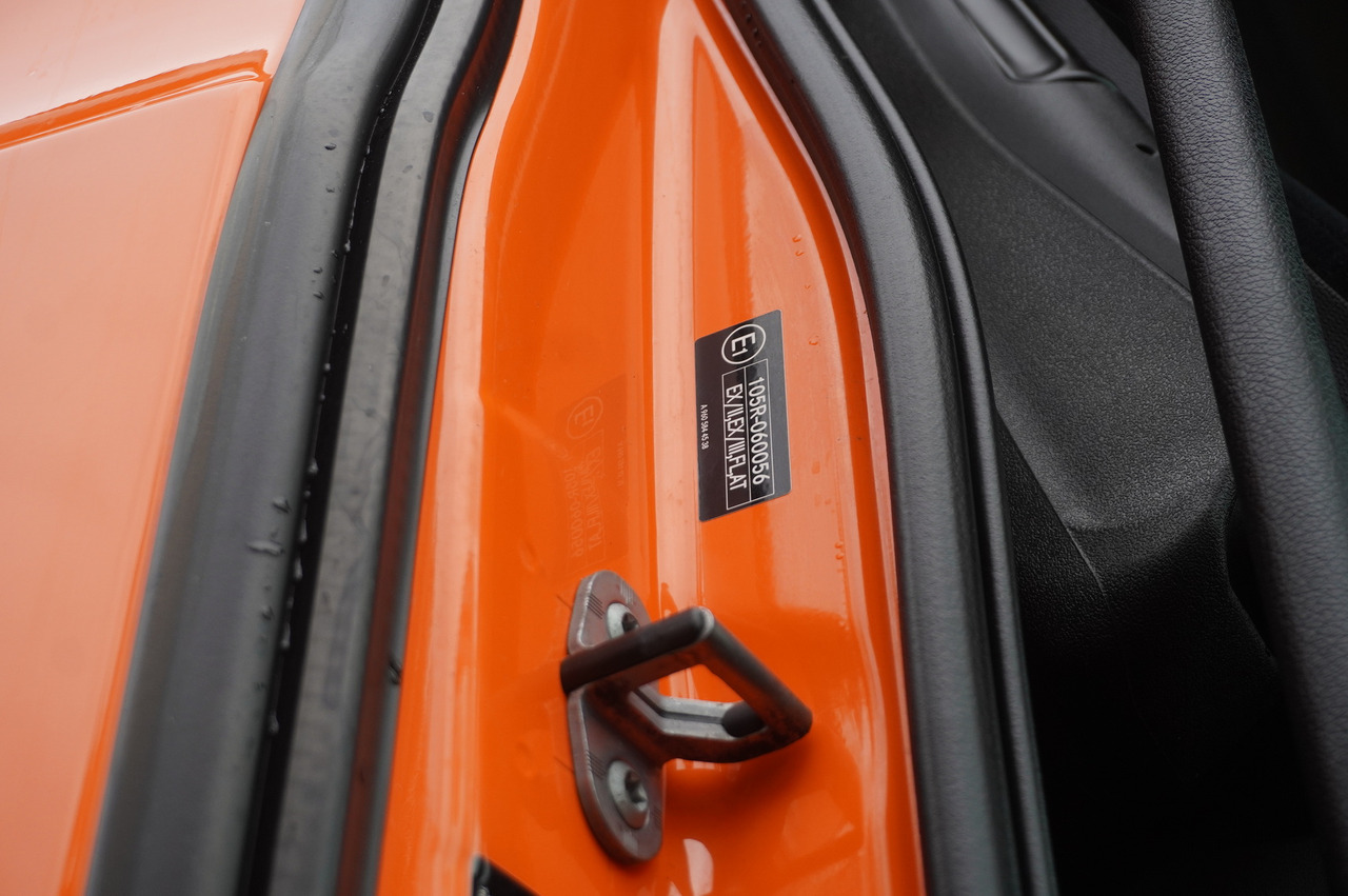 MERCEDES-BENZ Actros 2545 6×2 MP5 / FULL ADR / Curtainsider 17 EPAL - Тентована вантажівка: фото 2 MERCEDES-BENZ Actros 2545 6×2 MP5 / FULL ADR / Curtainsider 17 EPAL - Тентована вантажівка: фото 2