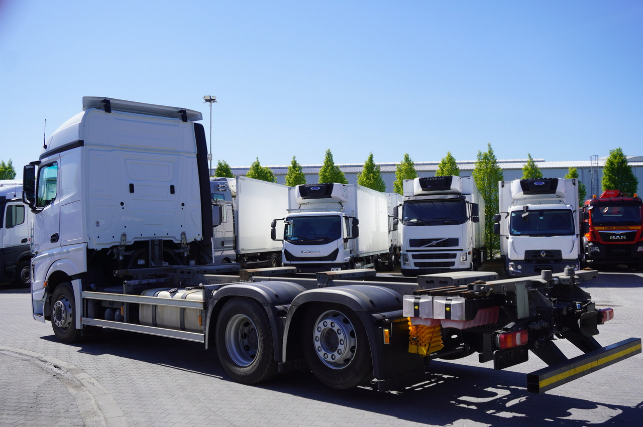 MERCEDES-BENZ Actros 2545 6×2 MP5 / Full ADR / BDF - Контейнеровоз/ Змінний кузов вантажівка: фото 3 MERCEDES-BENZ Actros 2545 6×2 MP5 / Full ADR / BDF - Контейнеровоз/ Змінний кузов вантажівка: фото 3