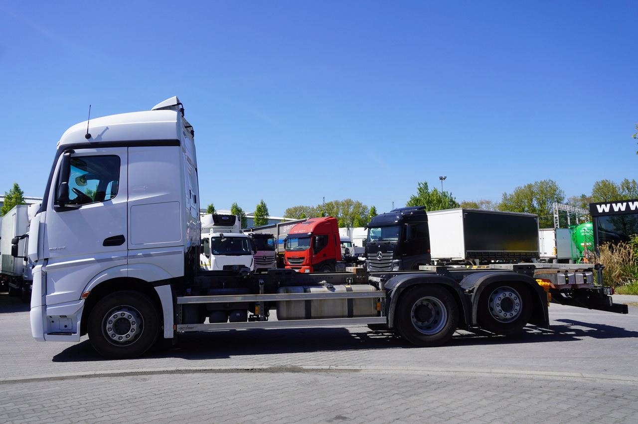 MERCEDES-BENZ Actros 2545 6×2 MP5 / Full ADR / BDF - Контейнеровоз/ Змінний кузов вантажівка: фото 2 MERCEDES-BENZ Actros 2545 6×2 MP5 / Full ADR / BDF - Контейнеровоз/ Змінний кузов вантажівка: фото 2