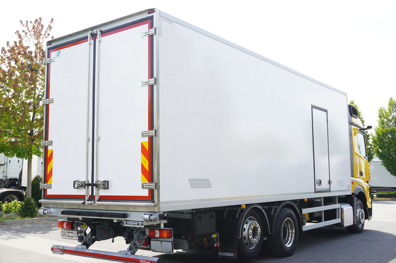 MERCEDES-BENZ Actros 2545 MP5 6×2 E6 / NEW Igloocar refrigerator / 19 pallets - Рефрижератор вантажівка: фото 4 MERCEDES-BENZ Actros 2545 MP5 6×2 E6 / NEW Igloocar refrigerator / 19 pallets - Рефрижератор вантажівка: фото 4