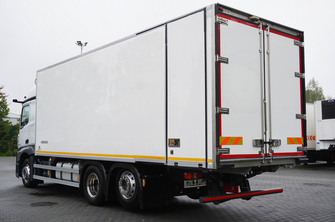 MERCEDES-BENZ Actros 2545 MP5 / Lecapitaine 18 EPAL refrigerator / Bitemperature / Carrier Supra 850 MT / ADR AT - Рефрижератор вантажівка: фото 3 MERCEDES-BENZ Actros 2545 MP5 / Lecapitaine 18 EPAL refrigerator / Bitemperature / Carrier Supra 850 MT / ADR AT - Рефрижератор вантажівка: фото 3