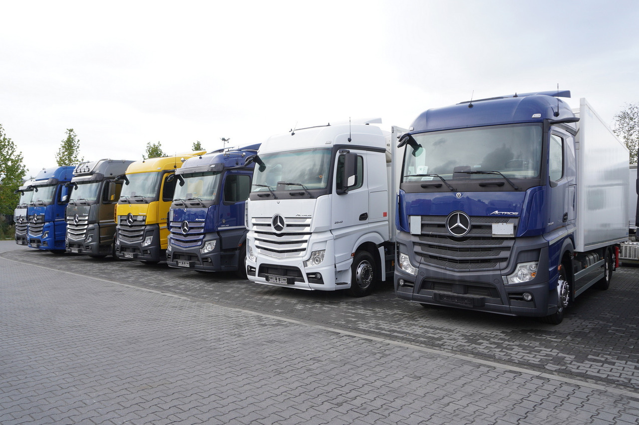 MERCEDES-BENZ Actros 2545 / Multitemperature Refrigerator / several units - Рефрижератор вантажівка: фото 2 MERCEDES-BENZ Actros 2545 / Multitemperature Refrigerator / several units - Рефрижератор вантажівка: фото 2