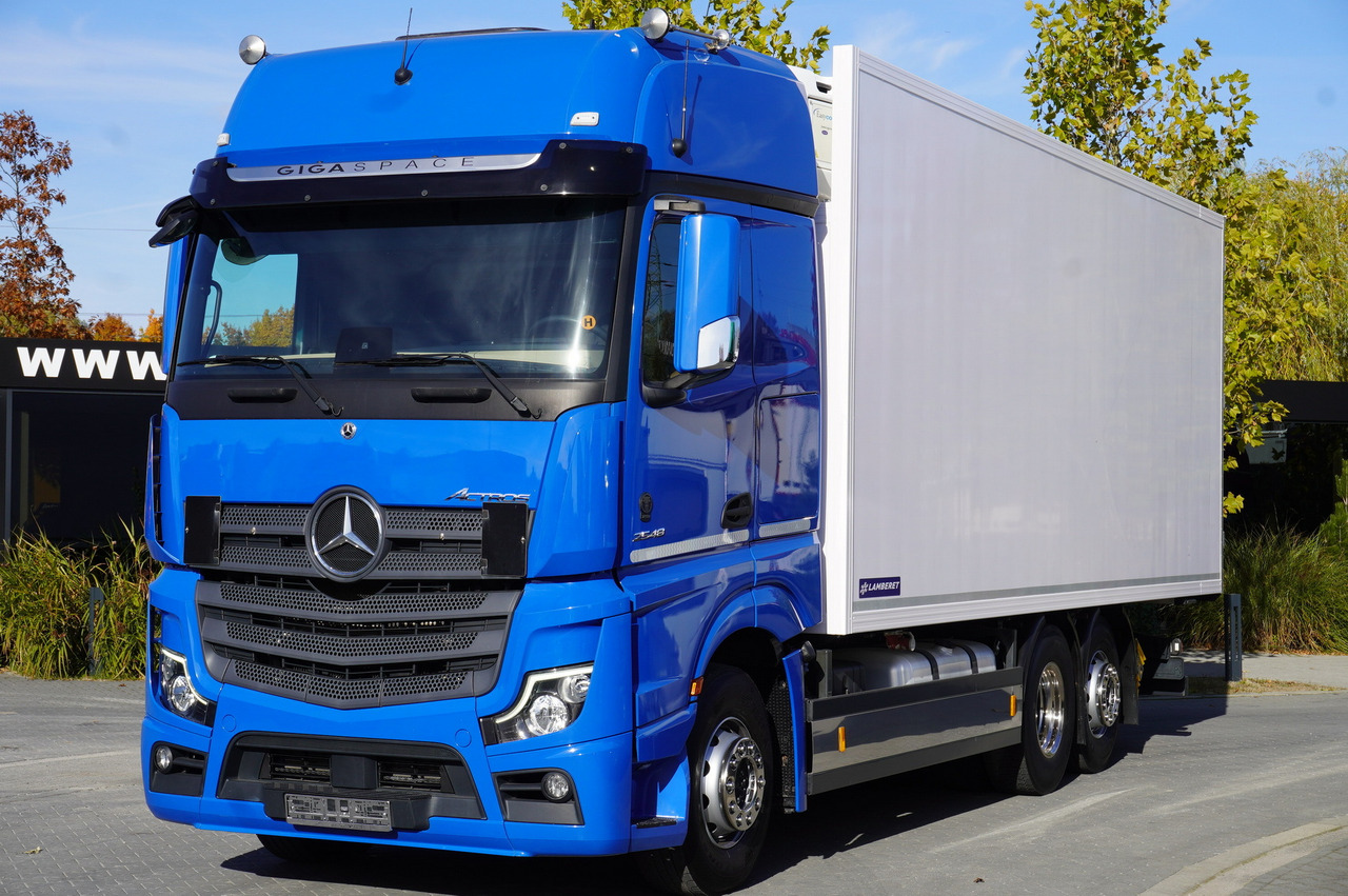 MERCEDES-BENZ Actros 2548 E6 / GIGA / Cab Lounge chair / Lamberet Refrigerator / Carrier Supra 950 - Рефрижератор вантажівка: фото 1 MERCEDES-BENZ Actros 2548 E6 / GIGA / Cab Lounge chair / Lamberet Refrigerator / Carrier Supra 950 - Рефрижератор вантажівка: фото 1