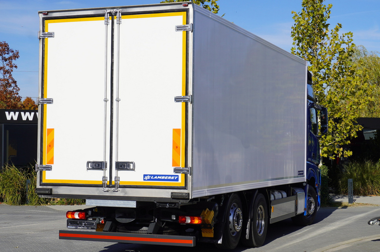 MERCEDES-BENZ Actros 2548 E6 / GIGA / Cab Lounge chair / Lamberet Refrigerator / Carrier Supra 950 - Рефрижератор вантажівка: фото 3 MERCEDES-BENZ Actros 2548 E6 / GIGA / Cab Lounge chair / Lamberet Refrigerator / Carrier Supra 950 - Рефрижератор вантажівка: фото 3