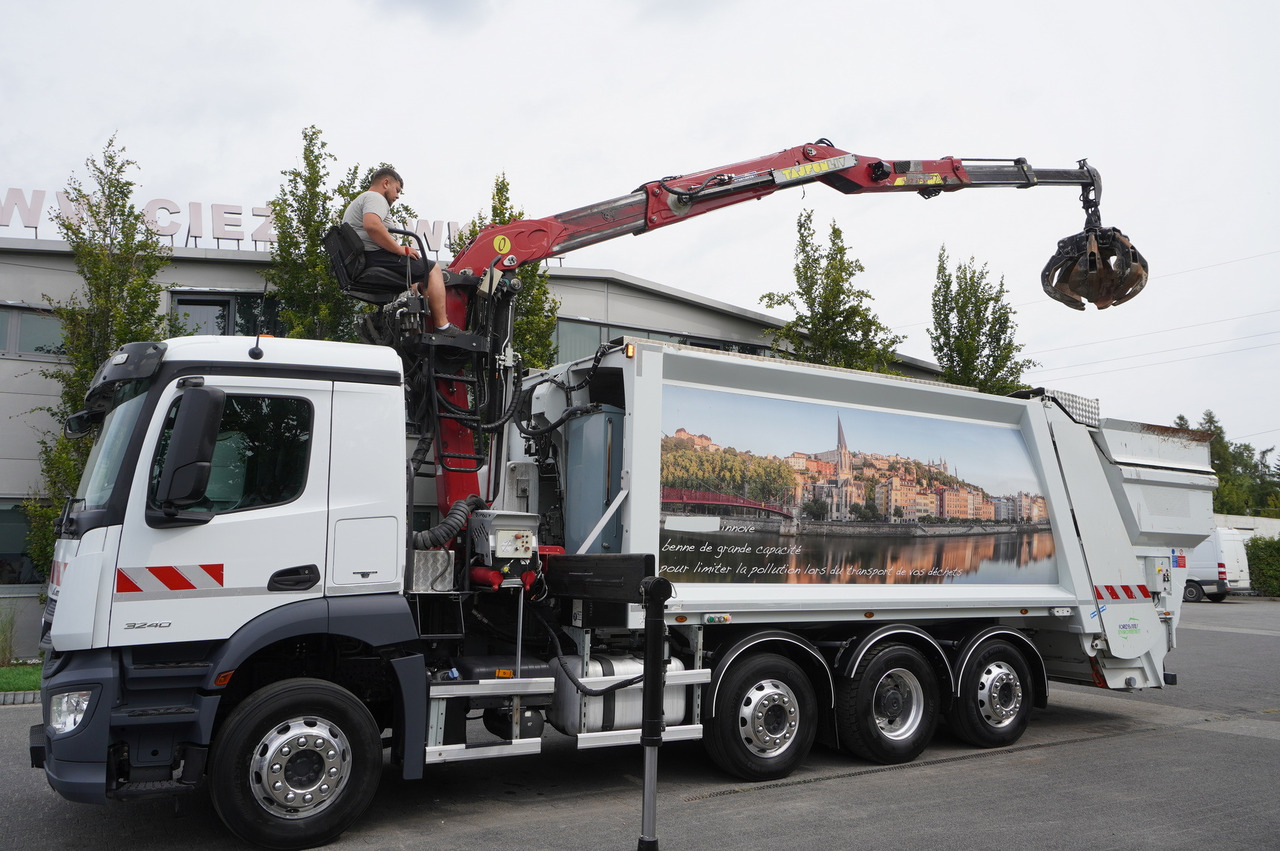 MERCEDES-BENZ Antos 3240 8x2 / Tajfun 5T crane / Farid Industries garbage truck/ 3 steered axles - Вантажівка з маніпулятором: фото 1 MERCEDES-BENZ Antos 3240 8x2 / Tajfun 5T crane / Farid Industries garbage truck/ 3 steered axles - Вантажівка з маніпулятором: фото 1