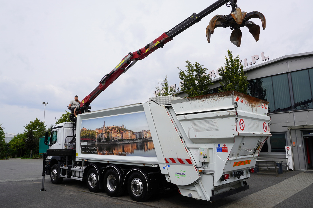 MERCEDES-BENZ Antos 3240 8x2 / Tajfun 5T crane / Farid Industries garbage truck/ 3 steered axles - Сміттєвози: фото 2 MERCEDES-BENZ Antos 3240 8x2 / Tajfun 5T crane / Farid Industries garbage truck/ 3 steered axles - Сміттєвози: фото 2